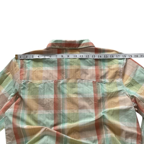 Patagonia Women's Long-Sleeved Sun Stretch Shirt Plaid, size M - Picture 15 of 15